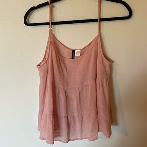 Flowy H&M divided pink tank top